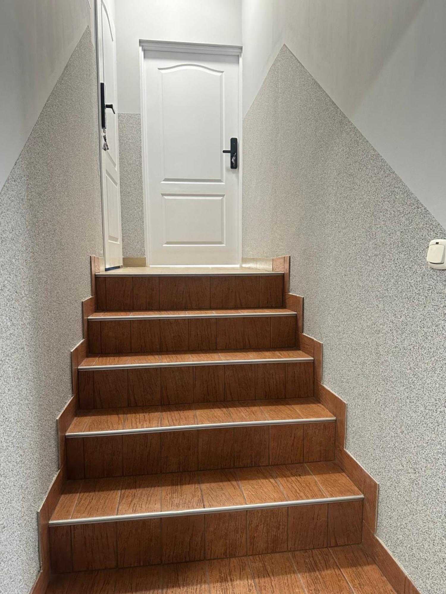 Hgs Home Noclegi Pracownicze Parking , Lazienki กอร์ซุฟเวียลคอปอลสกี ภายนอก รูปภาพ